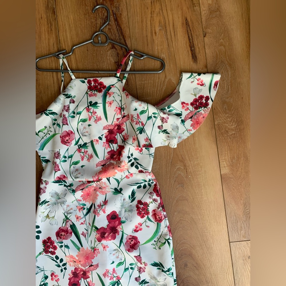 Gorgeous floral cold shoulder dress.